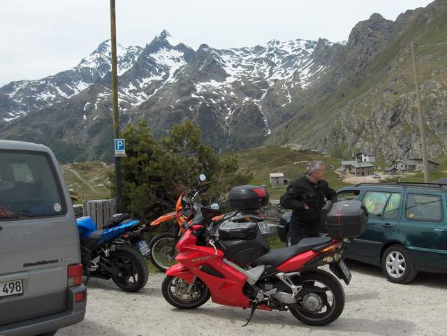 Silvio with 3 of the 4 bikes